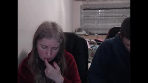 Snapshot of jenisandpeter chatting on February 23, 8:06 pm JenisAndPeter online show from February 23, 8:06 pm