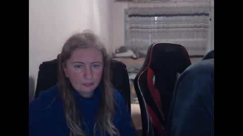 Snapshot of jenisandpeter chatting on February 27, 7:14 pm JenisAndPeter online show from February 27, 7:14 pm