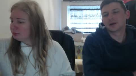 Snapshot of jenisandpeter chatting on March 2, 6:03 am JenisAndPeter online show from March 2, 6:03 am