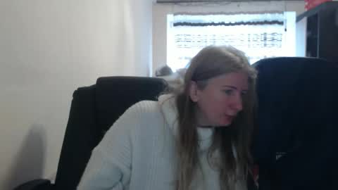 Snapshot of jenisandpeter chatting on March 2, 7:15 am JenisAndPeter online show from March 2, 7:15 am