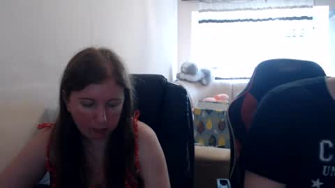 Snapshot of jenisandpeter chatting on July 10, 8:18 am JenisAndPeter online show from July 10, 8:18 am