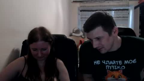 Snapshot of jenisandpeter chatting on July 16, 6:03 pm JenisAndPeter online show from July 16, 6:03 pm