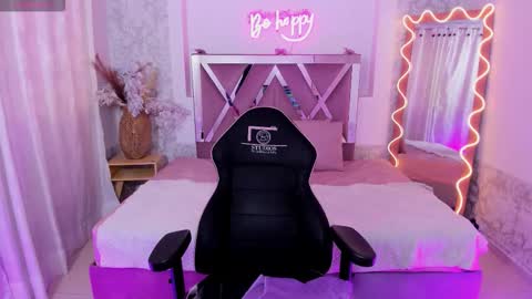 jenna_tay1 online show from February 10, 7:07 pm