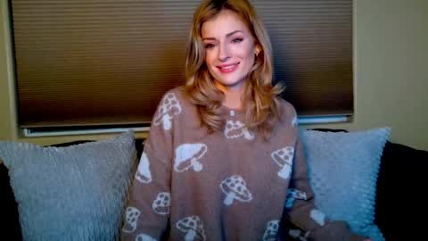 Jenna J. Morrison online show from November 25, 1:38 am