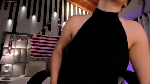 Jenna Olson  online show from July 4, 8:53 am