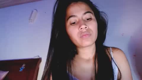 jenner_lena online show from April 16, 7:53 am