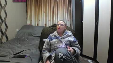 JenniDeep online show from March 6, 6:04 pm