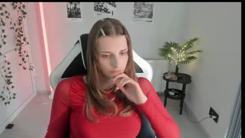 Karla online show from July 8, 1:59 pm