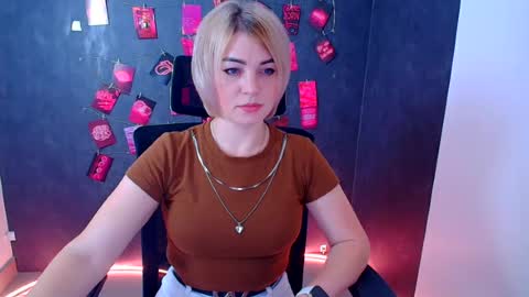 Jennifer online show from August 4, 11:35 am