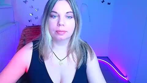 Jennifer online show from March 25, 7:14 am