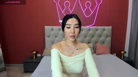 Jennifer online show from November 27, 8:27 am