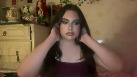 Snapshot of jennifer_robbie chatting on February 22, 4:51 am jennifer_robbie online show from February 22, 4:51 am
