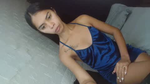 Snapshot of jenny20_xxx chatting on January 6, 9:11 pm PRETTY JENNY online show from January 6, 9:11 pm