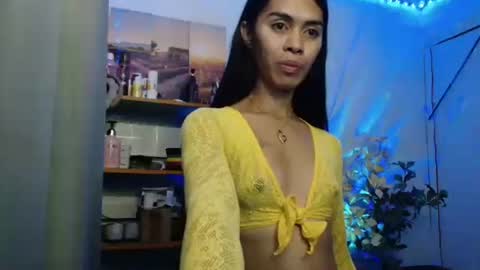 PRETTY JENNY online show from March 3, 8:04 pm