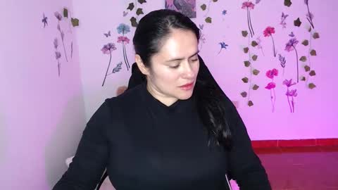 Snapshot of jenny__777 chatting on November 25, 7:47 pm jenny__777 online show from November 25, 7:47 pm