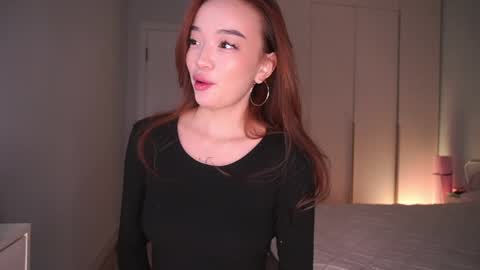 Snapshot of jenny__lii chatting on February 8, 1:03 pm call me Jenny online show from February 8, 1:03 pm