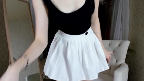 jenny_bunny_ online show from December 2, 7:36 am