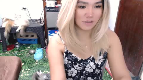 Snapshot of jenny_fromphil chatting on February 10, 5:30 pm Jenny online show from February 10, 5:30 pm