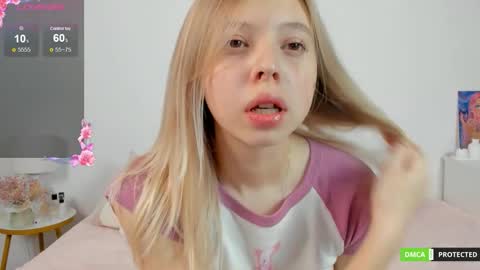 Jenny online show from October 4, 8:07 pm