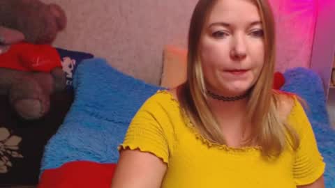 Snapshot of jenny_oliviawow chatting on November 17, 2:56 pm All the most interesting in private. my room for my smile online show from November 17, 2:56 pm