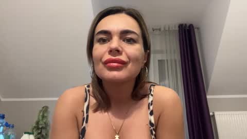 Jenny online show from February 6, 9:00 am