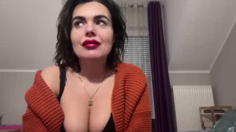 Jenny online show from December 4, 8:34 am