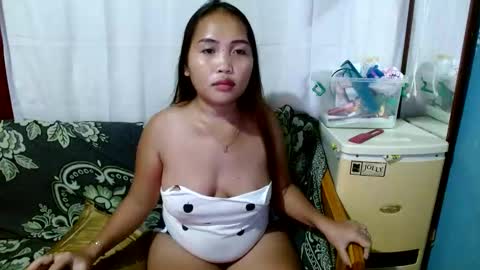 Snapshot of jenny_salvi chatting on February 8, 4:36 pm jenny_salvi online show from February 8, 4:36 pm
