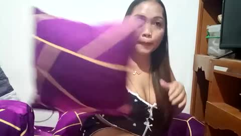 Snapshot of jenny_salvi chatting on February 14, 3:15 pm jenny_salvi online show from February 14, 3:15 pm