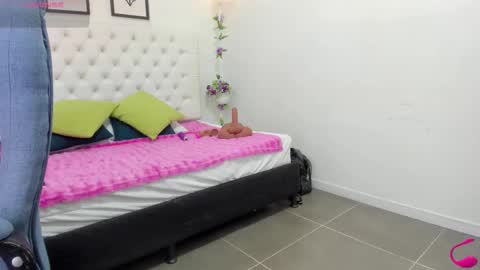 jenny_stark online show from October 11, 7:01 pm