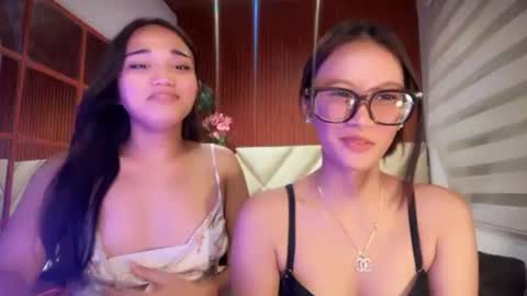 jenny_sweetgirlx online show from June 27, 5:01 am
