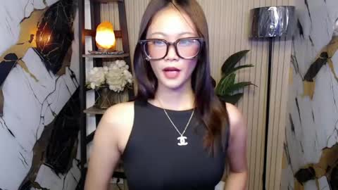 jenny_sweetgirlx online show from July 9, 5:22 am