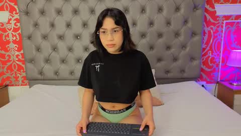 jenny_towers online show from September 11, 11:10 am