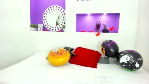 jenny_towers online show from October 23, 2:05 pm