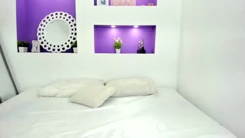 jenny_towers online show from February 18, 7:10 pm