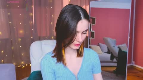 jennyfer_me online show from April 15, 12:23 pm