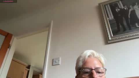 Snapshot of jennyhazel69 chatting on October 13, 10:15 am JennyHazel online show from October 13, 10:15 am