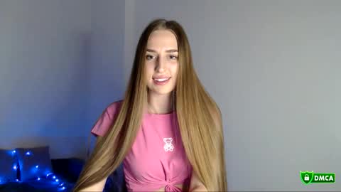 Snapshot of jennyjansen chatting on November 13, 1:54 pm The Flower Power Models online show from November 13, 1:54 pm