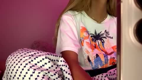 Snapshot of jennymylove69 chatting on September 24, 2:20 pm My LOLITA online show from September 24, 2:20 pm