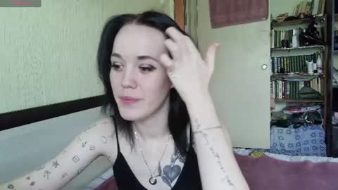 Snapshot of jennyrass chatting on August 2, 7:51 am JennyRass online show from August 2, 7:51 am