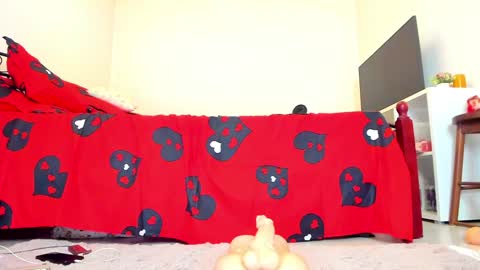 infamous blondiechloe.             Jennyjennywildd online show from November 24, 6:51 pm