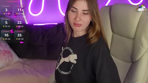 JENNY online show from November 3, 1:51 am