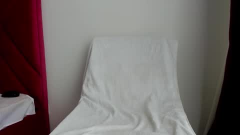 Snapshot of jenyff chatting on March 2, 12:01 pm jenyff online show from March 2, 12:01 pm