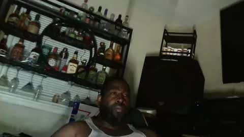Snapshot of jeremiah0827 chatting on April 5, 6:32 am jeremiah0827 online show from April 5, 6:32 am