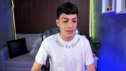 Snapshot of jeremias_1 chatting on April 29, 12:20 pm JEREMIAS online show from April 29, 12:20 pm