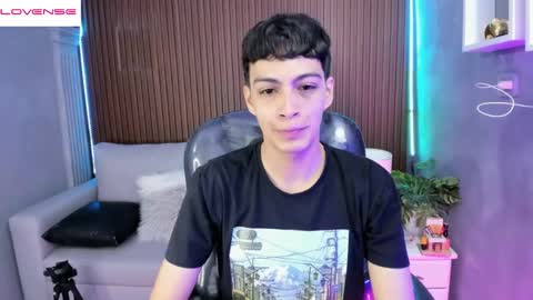 Snapshot of jeremias_1 chatting on May 1, 1:05 pm JEREMIAS online show from May 1, 1:05 pm