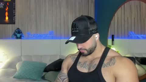 Snapshot of jeremy_harden chatting on February 5, 11:20 pm Jeremy online show from February 5, 11:20 pm