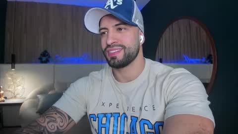 Snapshot of jeremy_harden chatting on February 9, 8:46 pm Jeremy online show from February 9, 8:46 pm