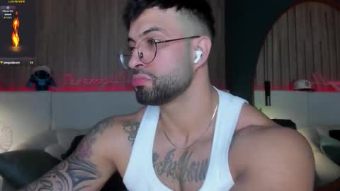 Snapshot of jeremy_harden chatting on February 20, 5:24 pm Jeremy online show from February 20, 5:24 pm