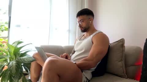 Snapshot of jeremy_harden chatting on July 12, 3:25 pm Jeremy online show from July 12, 3:25 pm