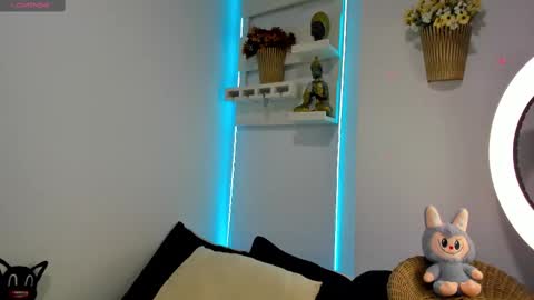 jero independent model online show from November 7, 2:33 am